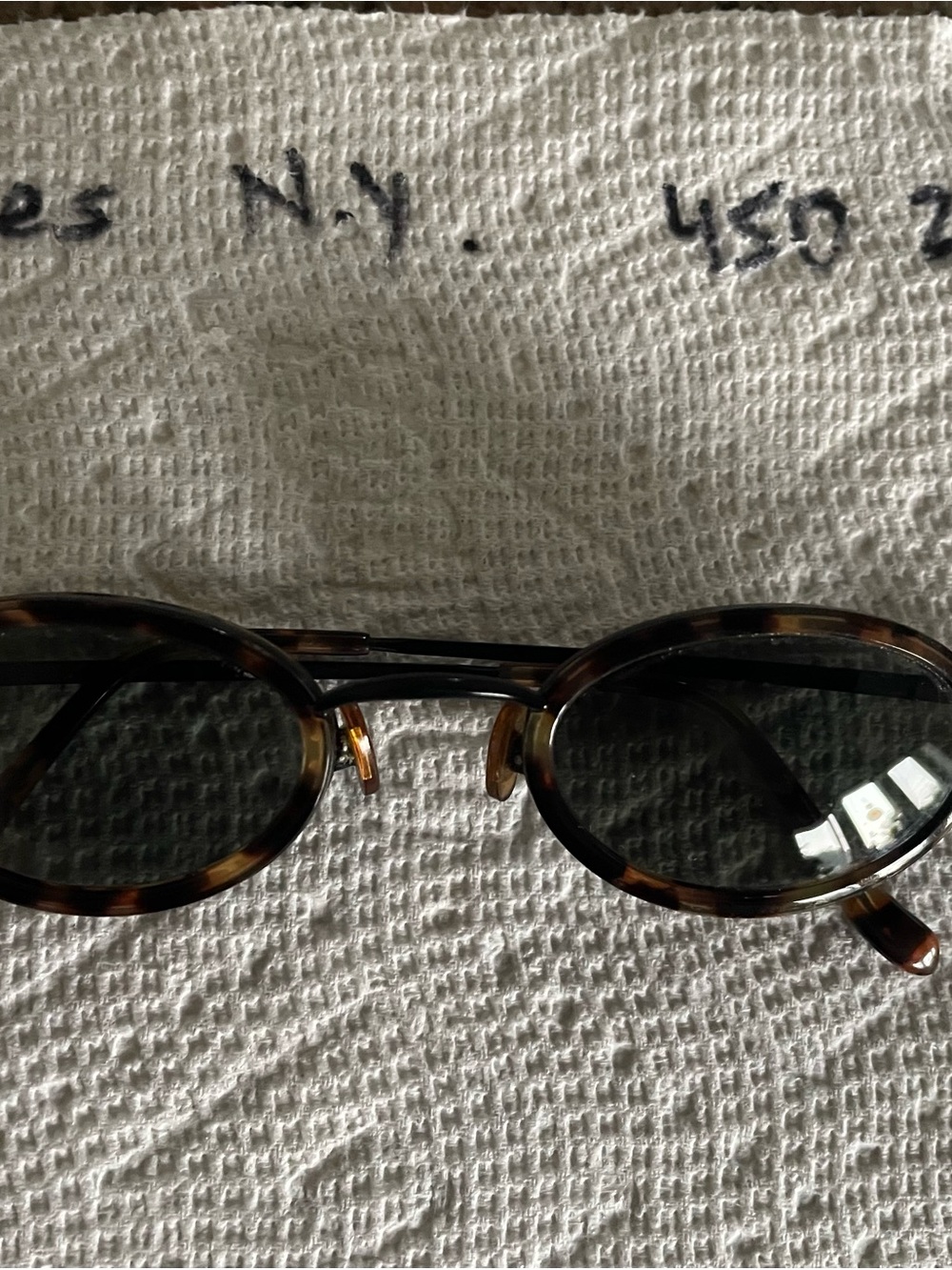 Classic vintage women’s  Jones New York Sunglasses – Dark Lenses